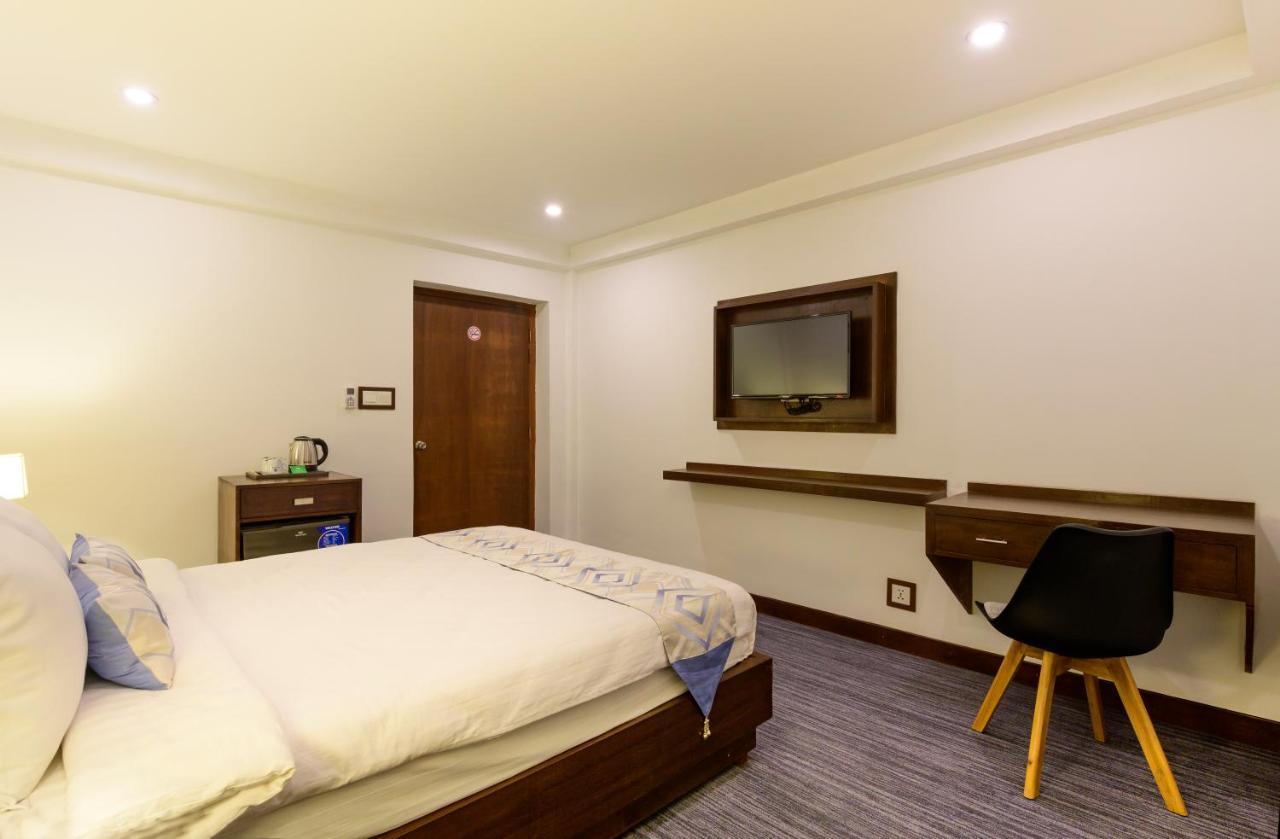 Hotel Zakaria International Dhaka Esterno foto