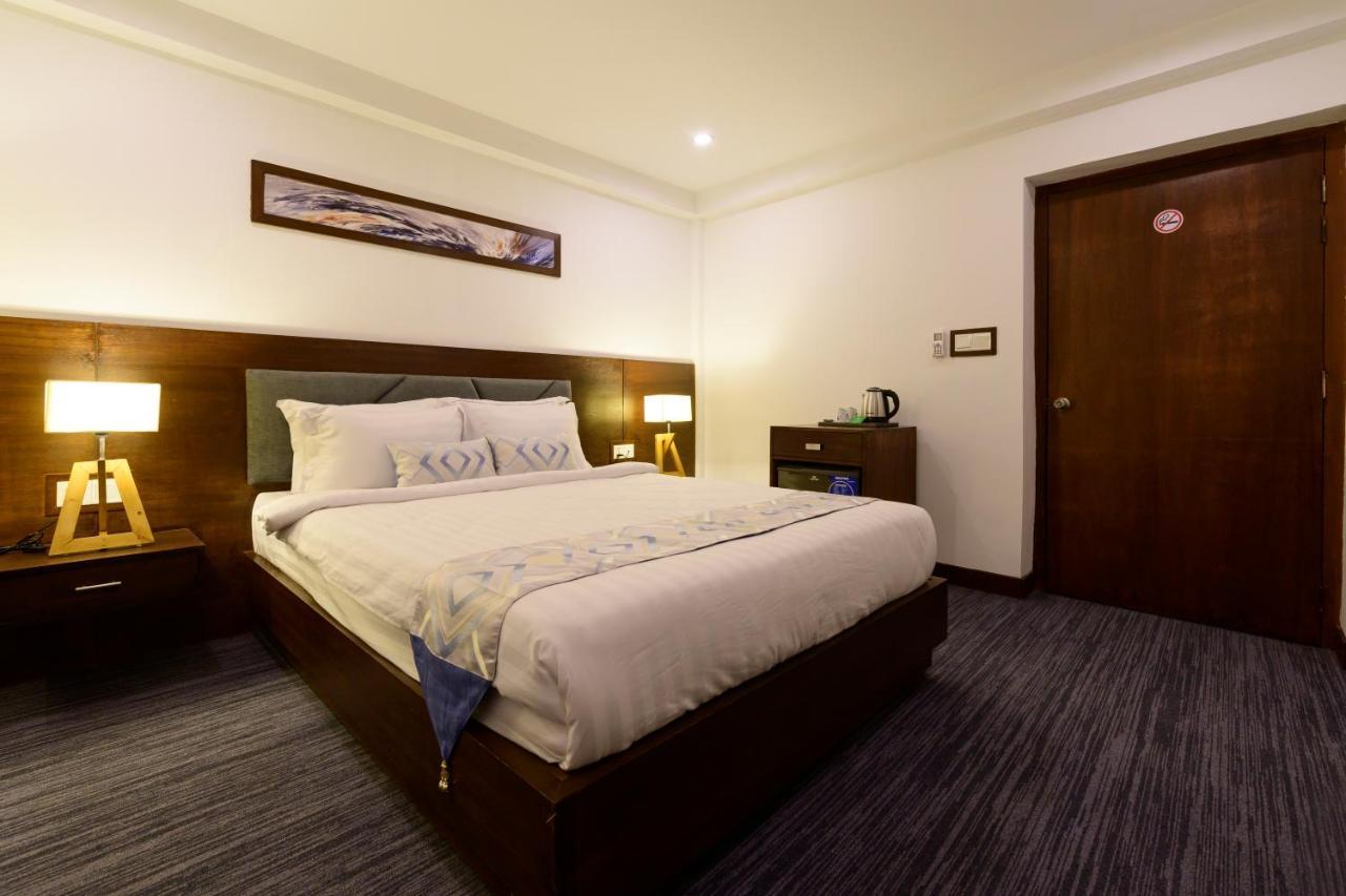 Hotel Zakaria International Dhaka Esterno foto